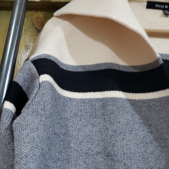 Stylish Striped Cardigan in Gray and Cream - Picture 4 of 12